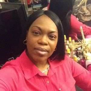 Meet your Posher, Aisha